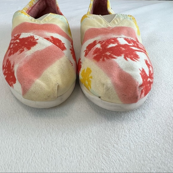 Toms Orange Palm Trees Classic Slip-On Loafers Size W7 - Picture 14 of 14